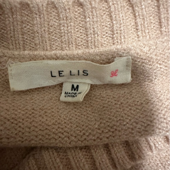 Cream ripped neck sweater with Rose detail - Picture 5 of 6